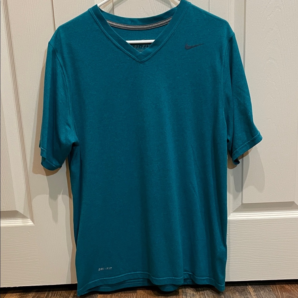 Nike Dri-Fit V-neck T-shirt - Men’s Medium